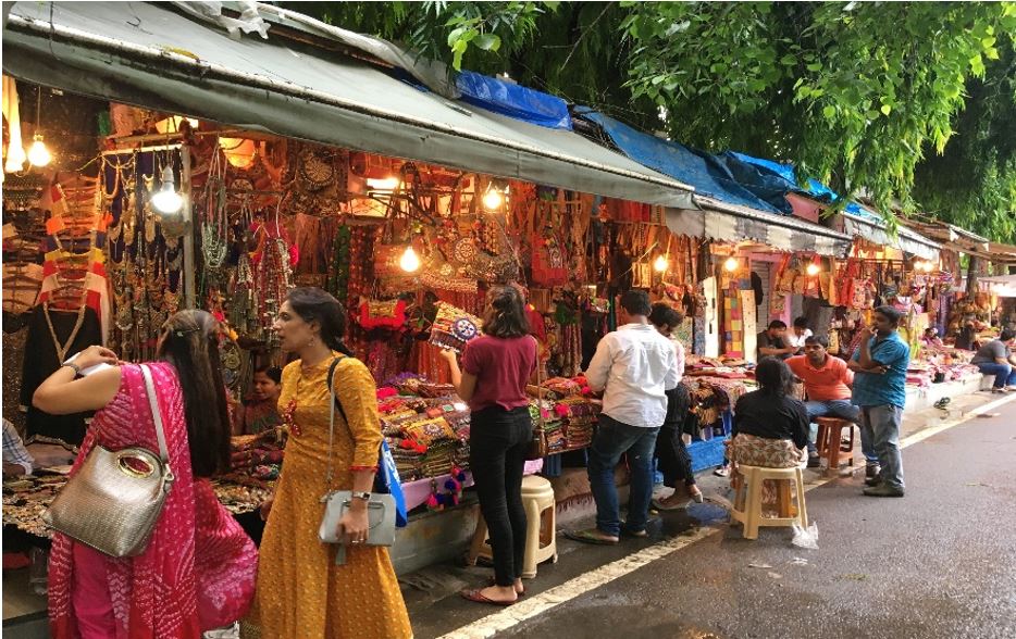 Janpath Delhi Bazaar